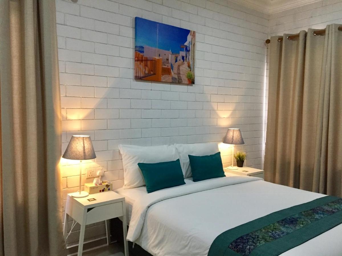 Hotel Casa Tanjung Jara Dungun Exterior foto