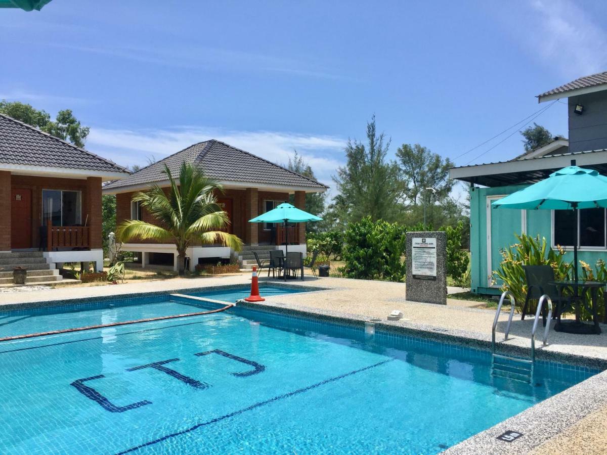Hotel Casa Tanjung Jara Dungun Exterior foto